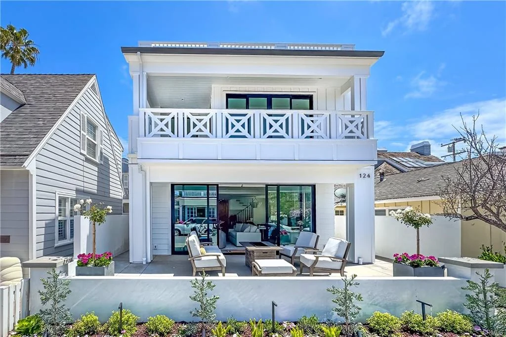 124 Apolena Avenue, Balboa Island